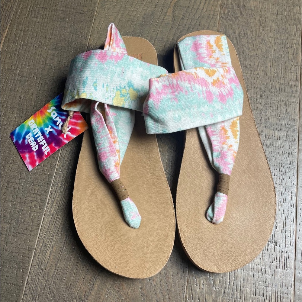 Sanuk Women’s Grateful Dead Sling Sandals